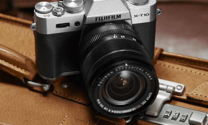 the Fujifilm X-T10